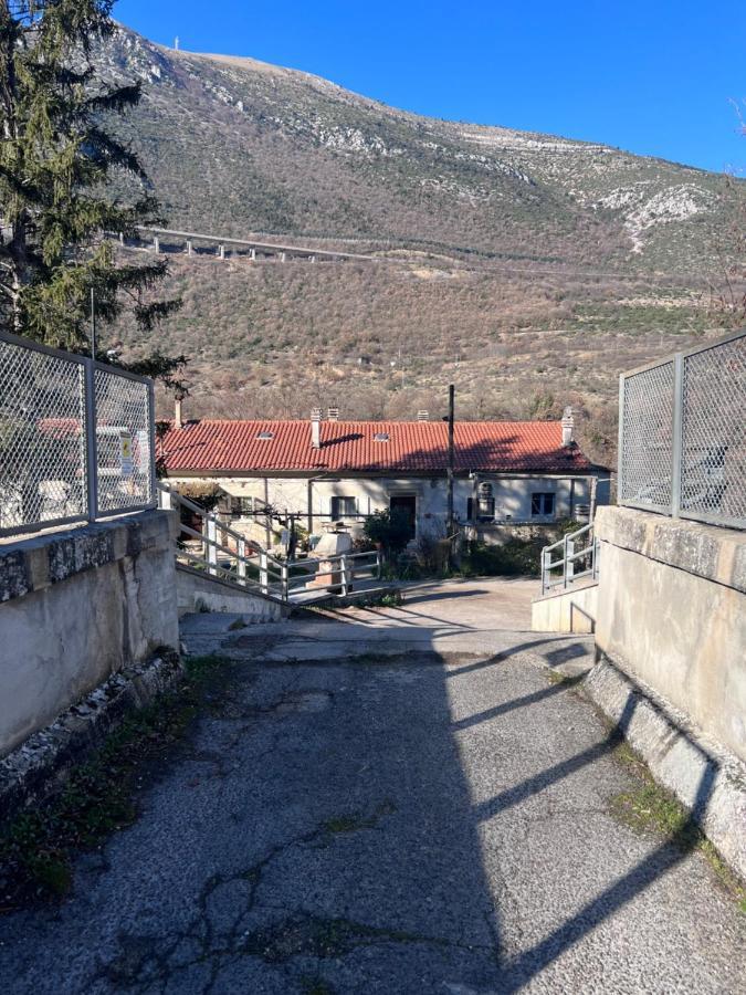 Il Rustico Uno A Bugnara Nella Valle Del Sagittario Sulmona Exteriér fotografie